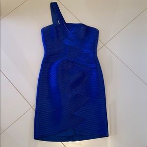 BCBG woman’s dress size 6